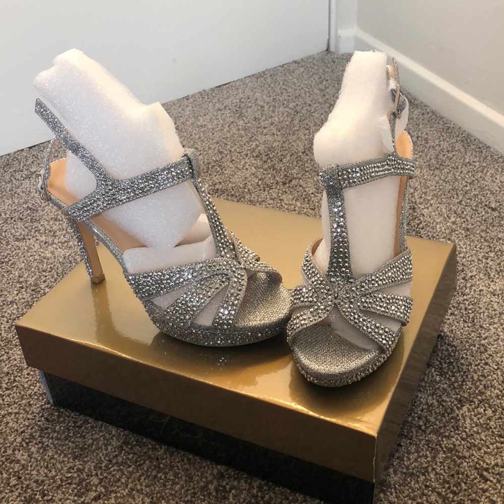 🎉Sale🎉Thalia Sodi Verrda Silver platform NWT